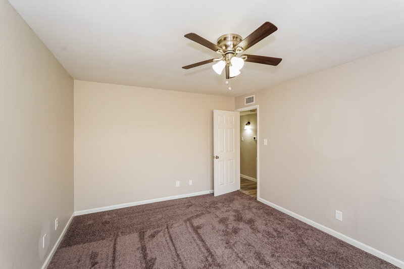 2,240/Mo, 232 Sunset Dr Glenn Heights, TX 75154 Main Bedroom View 2