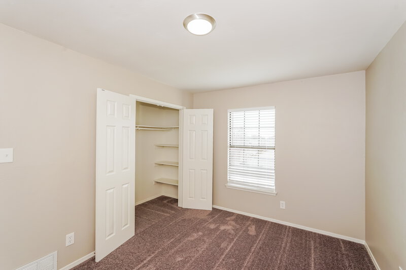 2,240/Mo, 232 Sunset Dr Glenn Heights, TX 75154 Bedroom View 2