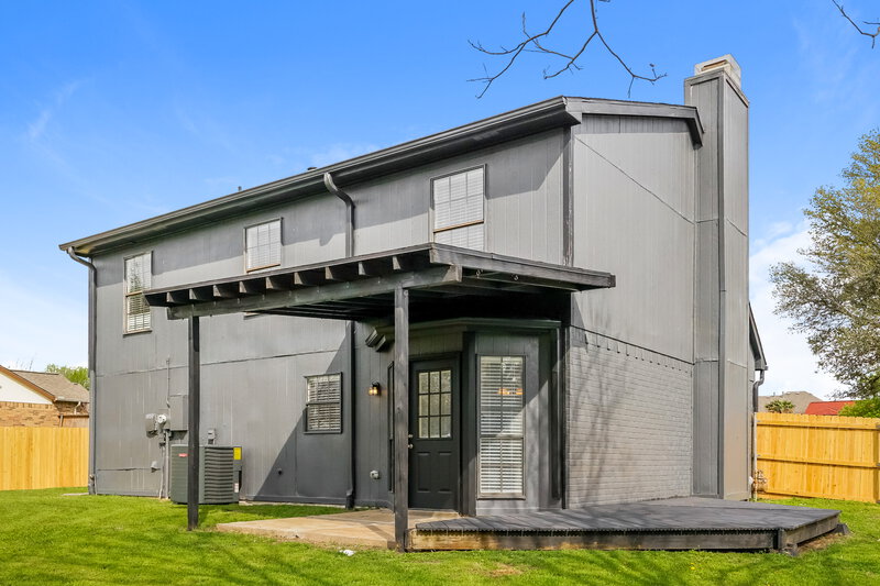 2,240/Mo, 232 Sunset Dr Glenn Heights, TX 75154 Rear View