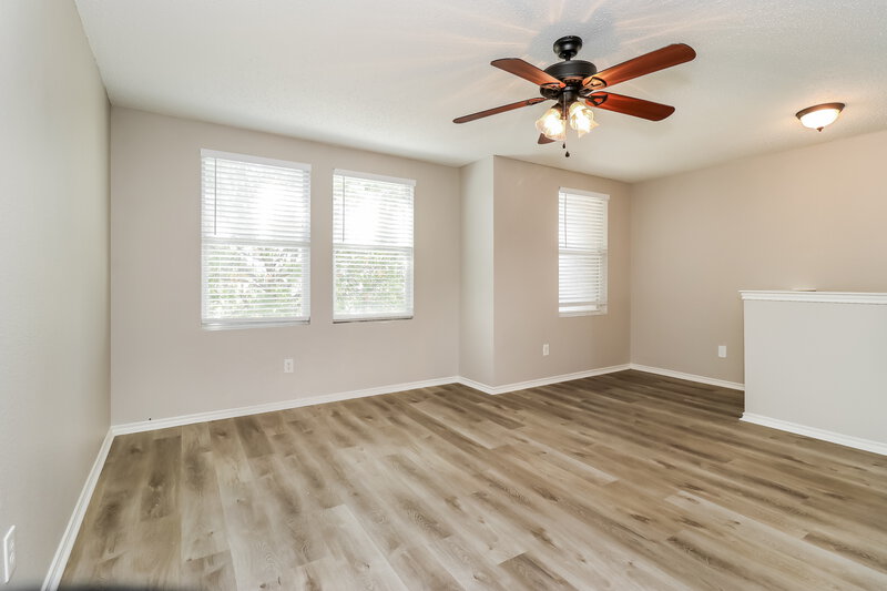 2,485/Mo, 631 Silvertop Rd Arlington, TX 76002 Loft View