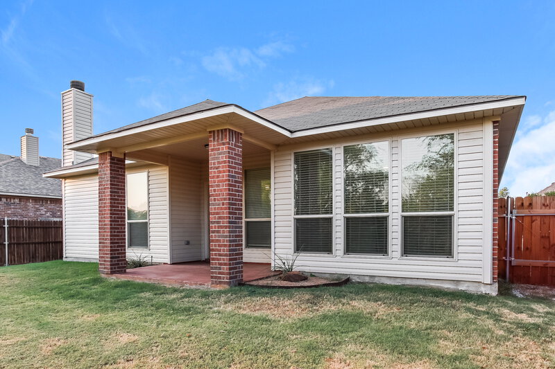 2,415/Mo, 1400 Zanna Grace Way Haslet, TX 76052 Rear View