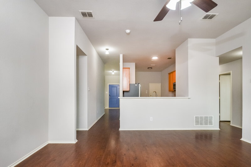 3,310/Mo, 3720 Allison Dr Denton, TX 76207 Living Room View 2