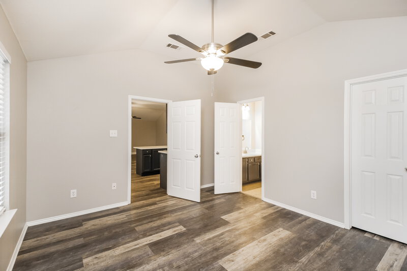 2,455/Mo, 3217 Anysa Ln Denton, TX 76209 Main Bedroom View