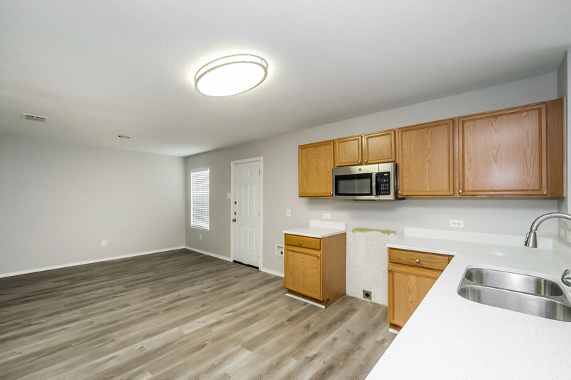 2,060/Mo, 14024 Sand Hills Dr Haslet, TX 76052 Kitchen View