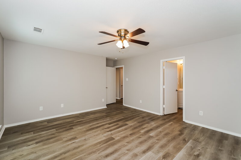 1,985/Mo, 1405 Pochard Dr Sanger, TX 76266 Main Bedroom View 2