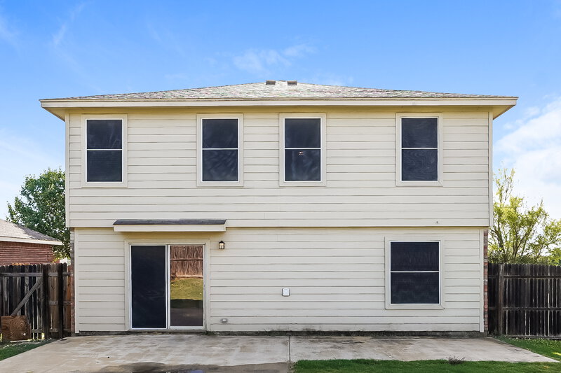 1,985/Mo, 1405 Pochard Dr Sanger, TX 76266 Rear View