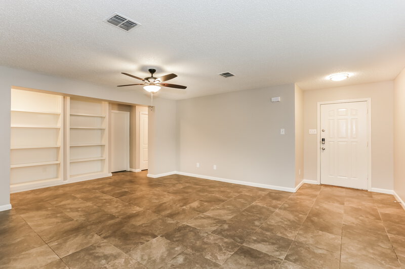 2,245/Mo, 3413 Chapel Pointe Trl Fort Worth, TX 76116 Living Room View
