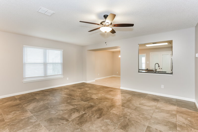 2,245/Mo, 3413 Chapel Pointe Trl Fort Worth, TX 76116 Living Room View 2