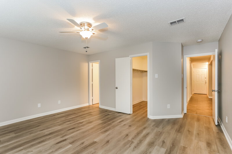 2,245/Mo, 3413 Chapel Pointe Trl Fort Worth, TX 76116 Main Bedroom View 2