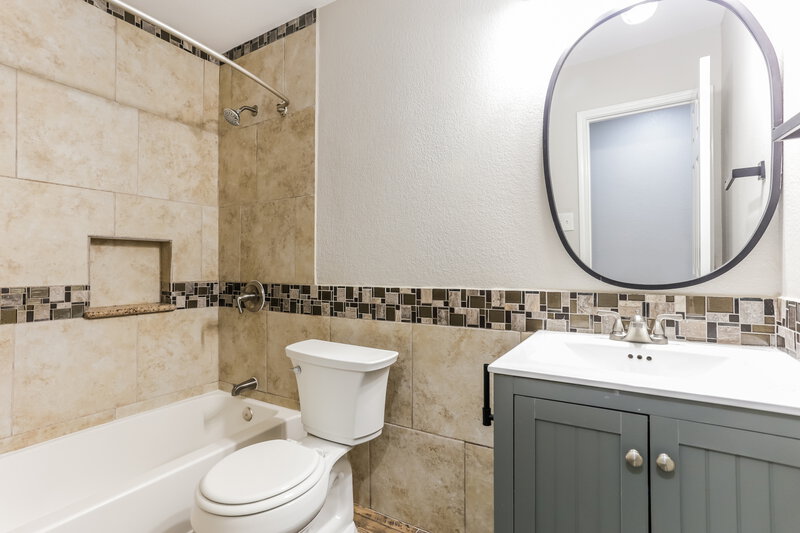 2,705/Mo, 1016 Remington Ranch Rd Mansfield, TX 76063 Bathroom View