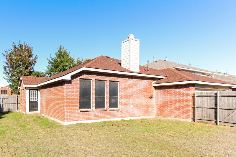 3,440/Mo, 221 Williams St Cedar Hill, TX 75104 Rear View