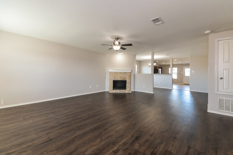 2,195/Mo, 526 Silver Leaf Dr Fate, TX 75087 Living Room View