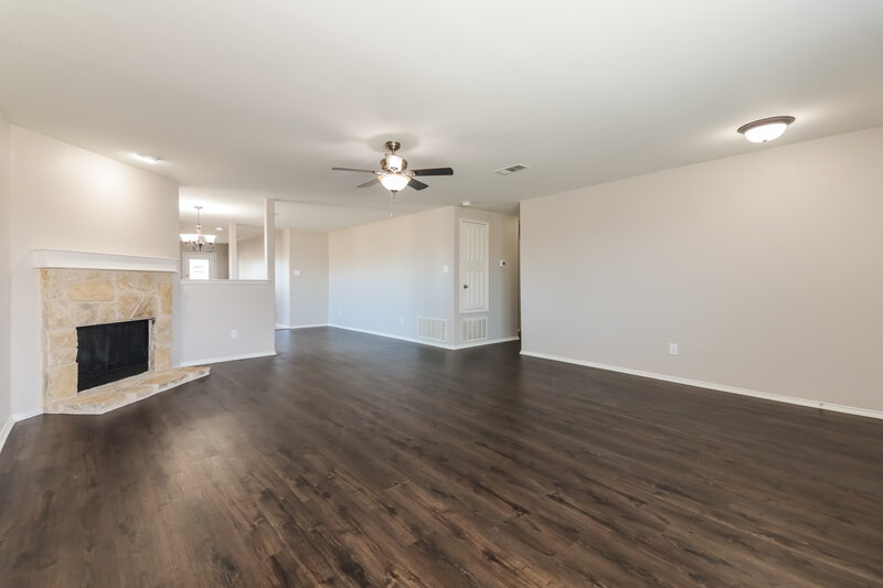 2,195/Mo, 526 Silver Leaf Dr Fate, TX 75087 Living Room View 2