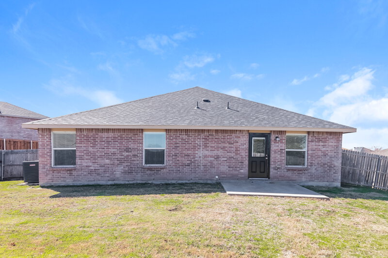 2,195/Mo, 526 Silver Leaf Dr Fate, TX 75087 Rear View