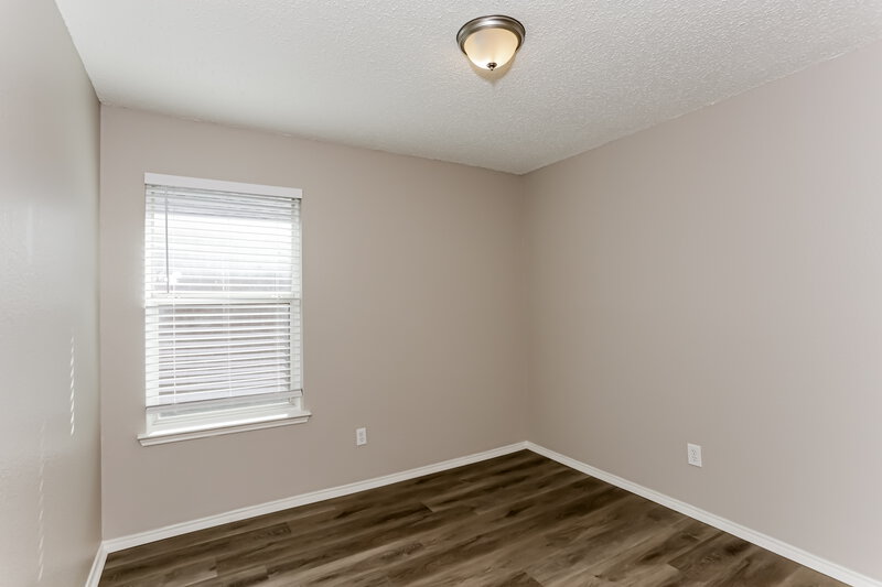 2,240/Mo, 904 Simi Dr Arlington, TX 76001 Bedroom View 2