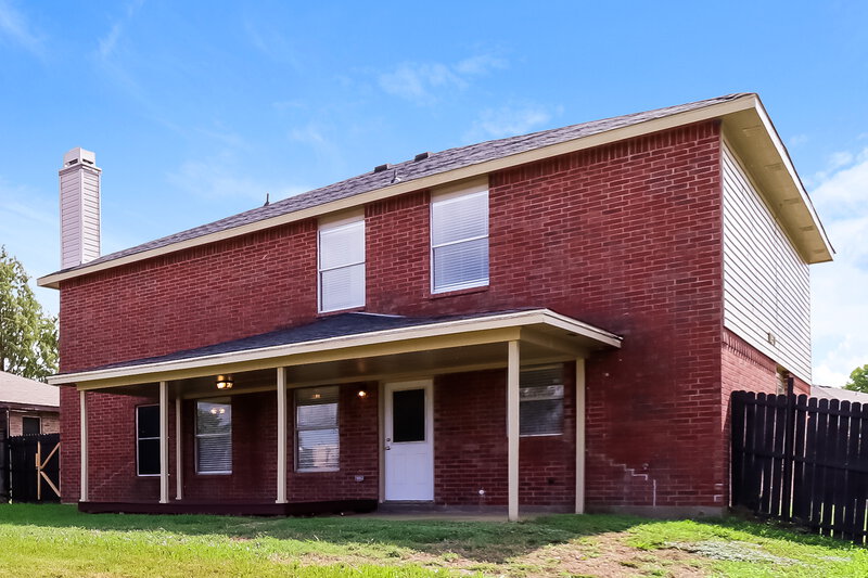 2,730/Mo, 6151 Delollis Dr Grand Prairie, TX 75052 Rear View