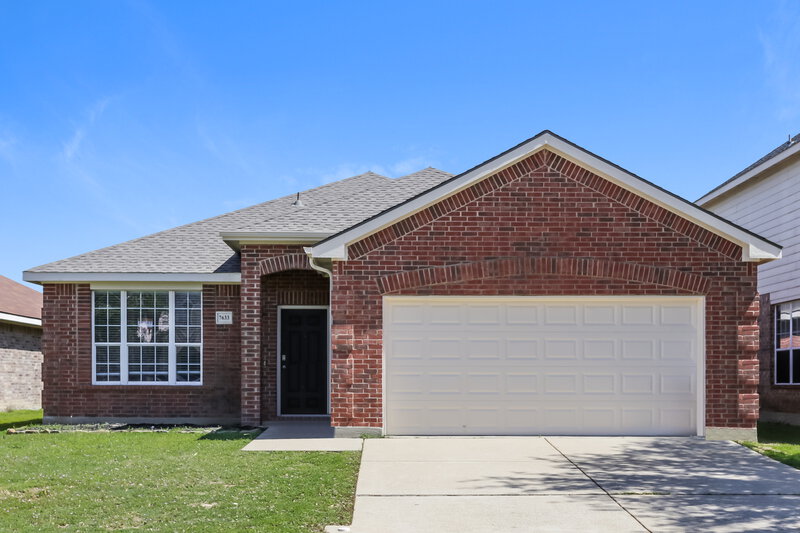 2,235/Mo, 7633 Hollow Forest Dr Fort Worth, TX 76123 External View