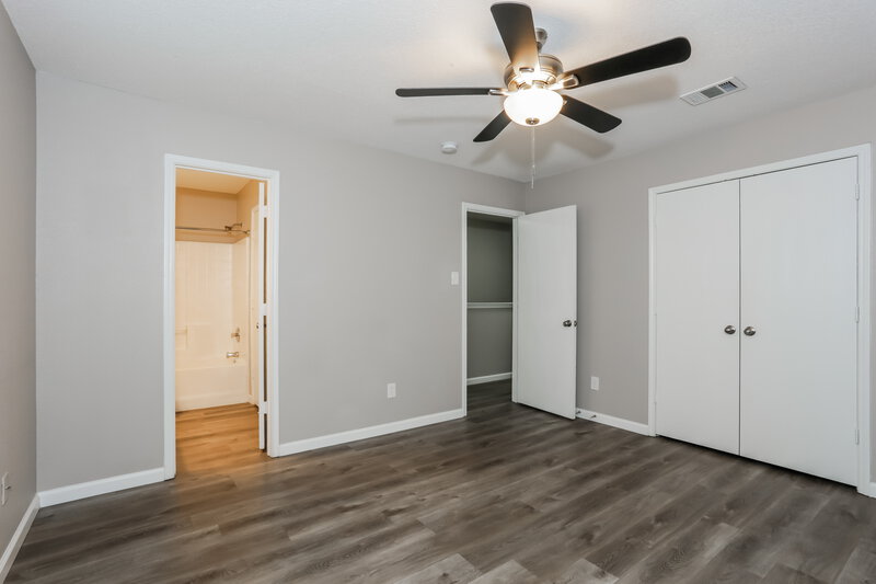 1,690/Mo, 3148 Heritage Ln Forest Hill, TX 76140 Main Bedroom View 2