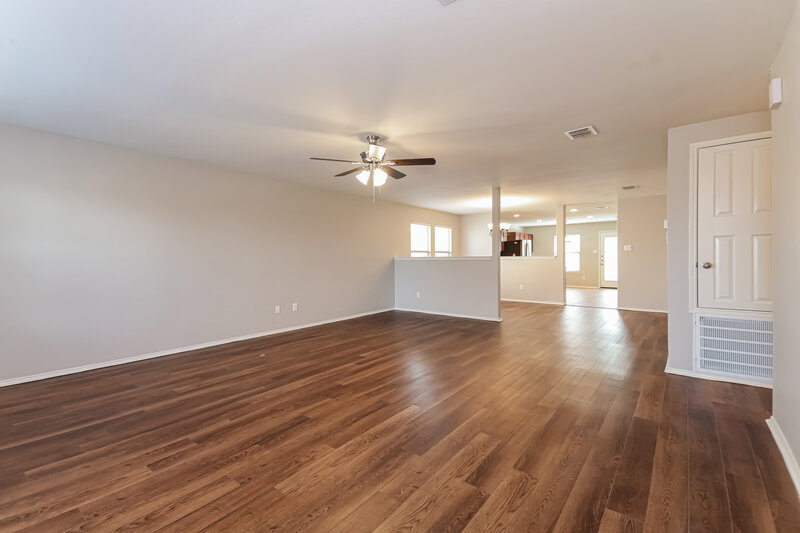 2,075/Mo, 520 Azalea Dr Fate, TX 75087 Living Room View