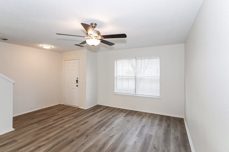 2,010/Mo, 1125 Springcreek Dr Denton, TX 76210 Living Room View 2