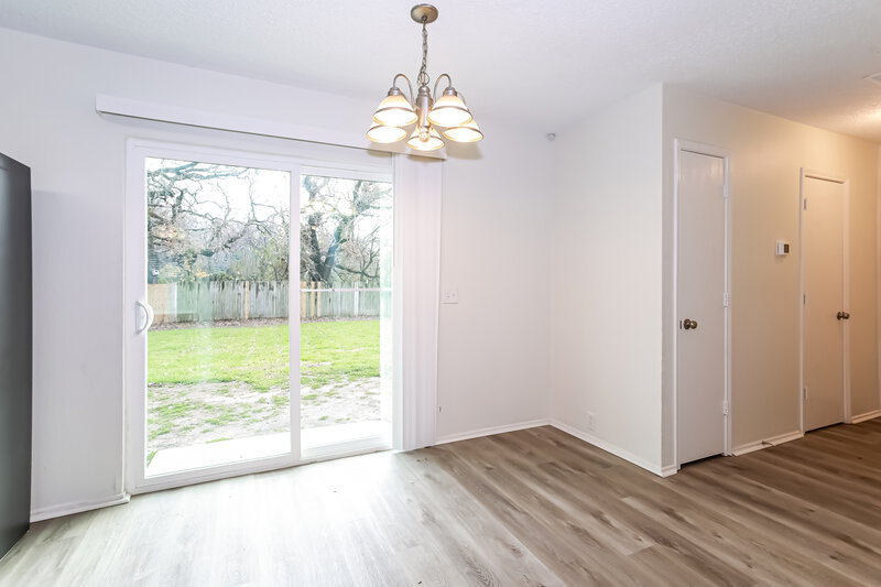 2,010/Mo, 1125 Springcreek Dr Denton, TX 76210 Dining Room View