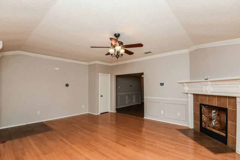 2,005/Mo, 10224 Dawson Trl Fort Worth, TX 76108 Living Room View 3