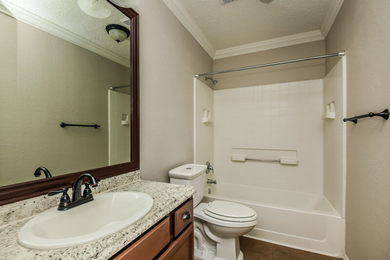 2,005/Mo, 10224 Dawson Trl Fort Worth, TX 76108 Bathroom View