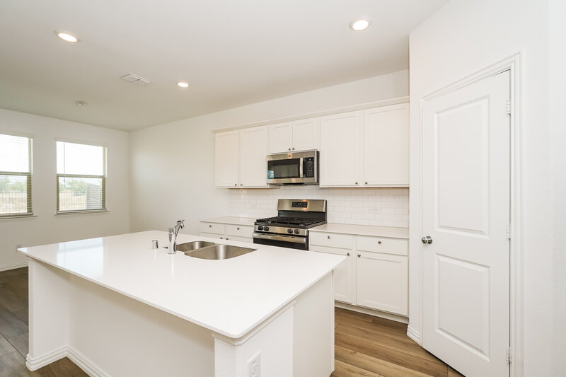 2,275/Mo, 920 Rusty Spur Ln Haslet, TX 76052 Kitchen View