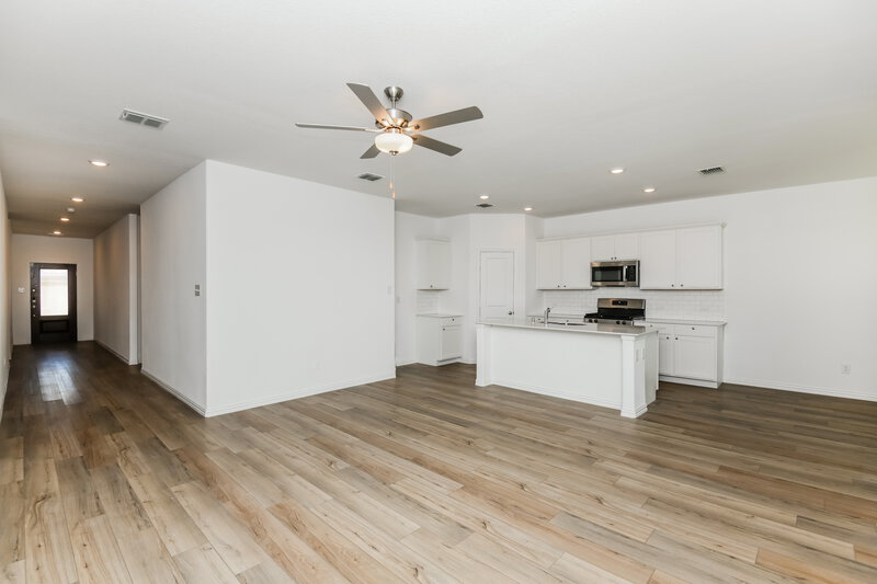 2,280/Mo, 937 Rusty Spur Ln Fort Worth, TX 76052 Living Room View