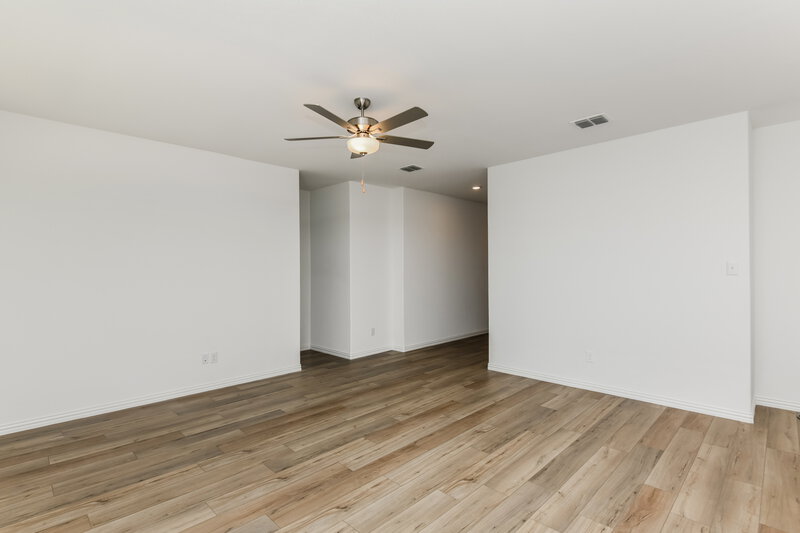 2,280/Mo, 937 Rusty Spur Ln Fort Worth, TX 76052 Living Room View 3