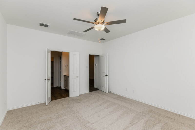 2,280/Mo, 937 Rusty Spur Ln Fort Worth, TX 76052 Main Bedroom View