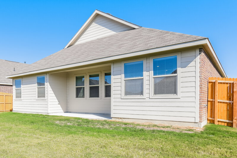2,280/Mo, 937 Rusty Spur Ln Fort Worth, TX 76052 Rear View
