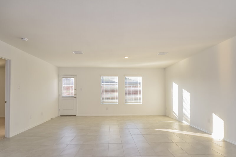 2,070/Mo, 411 Deerbrook Street Princeton, TX 75407 Living Room View