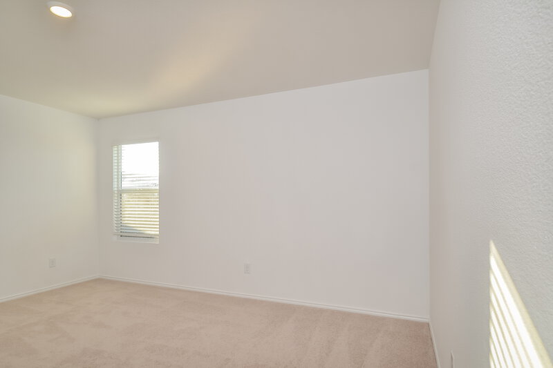 2,070/Mo, 411 Deerbrook Street Princeton, TX 75407 Main Bedroom View