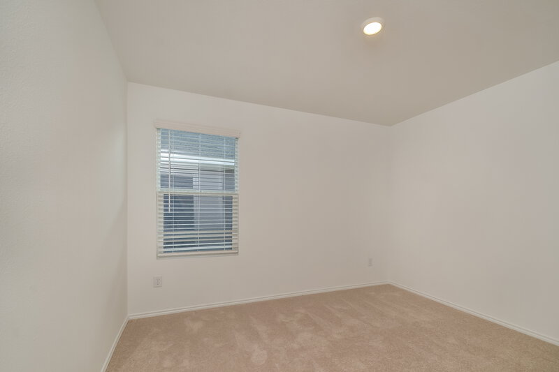 2,070/Mo, 411 Deerbrook Street Princeton, TX 75407 Bedroom View 3