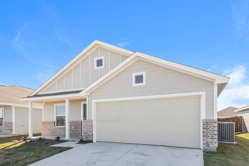 1,950/Mo, 311 Deerbrook Street Princeton, TX 75407 Front View