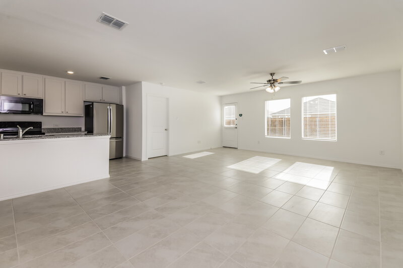 2,130/Mo, 315 Deerbrook Street Princeton, TX 75407 Dining Room View