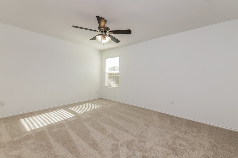 2,130/Mo, 315 Deerbrook Street Princeton, TX 75407 Main Bedroom View