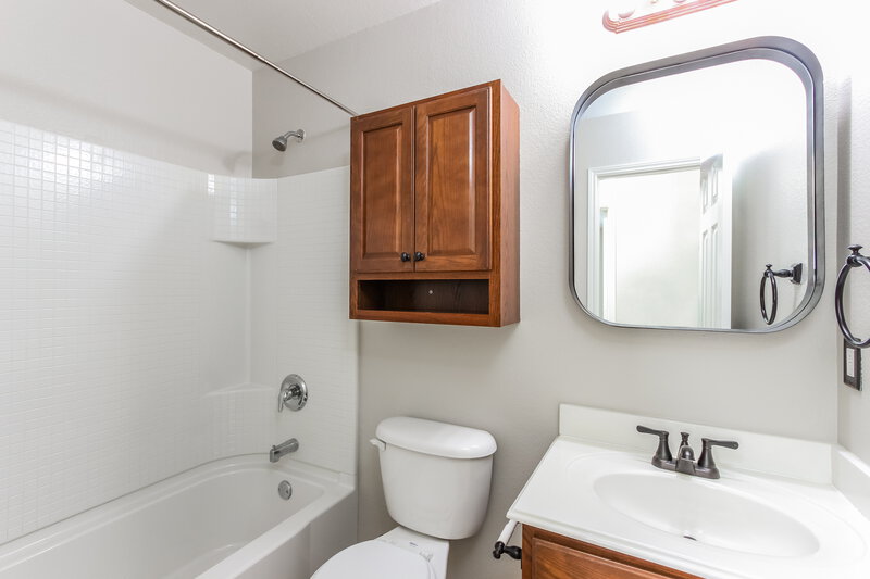 3,000/Mo, 314 Coneflower Dr Fate, TX 75087 Bathroom View