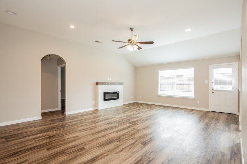1,895/Mo, 105 Cherokee Dr Forney, TX 75126 Living Room View