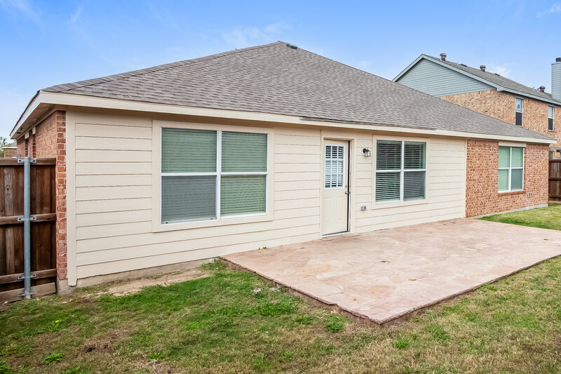 1,895/Mo, 105 Cherokee Dr Forney, TX 75126 Rear View