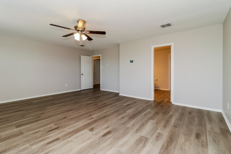 2,420/Mo, 3956 Irish Setter Dr Fort Worth, TX 76123 Main Bedroom View 2