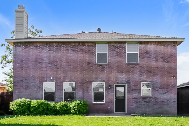 2,420/Mo, 3956 Irish Setter Dr Fort Worth, TX 76123 Rear View