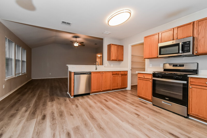 1,835/Mo, 2007 Wildwood Dr Forney, TX 75126 Kitchen View 2