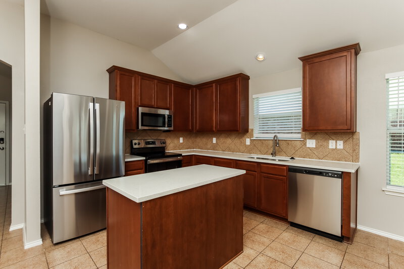 2,390/Mo, 1846 Shanna Dr Lancaster, TX 75134 Kitchen View