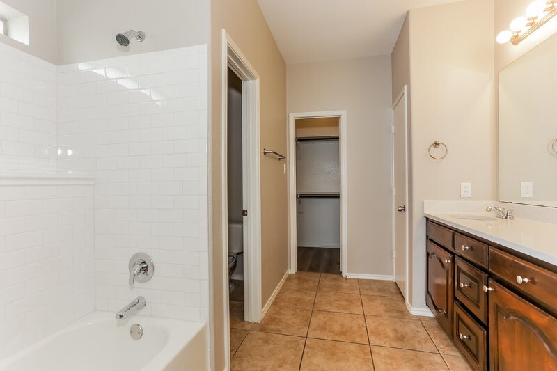2,310/Mo, 1124 Kielder Cir Fort Worth, TX 76134 Misc View 10