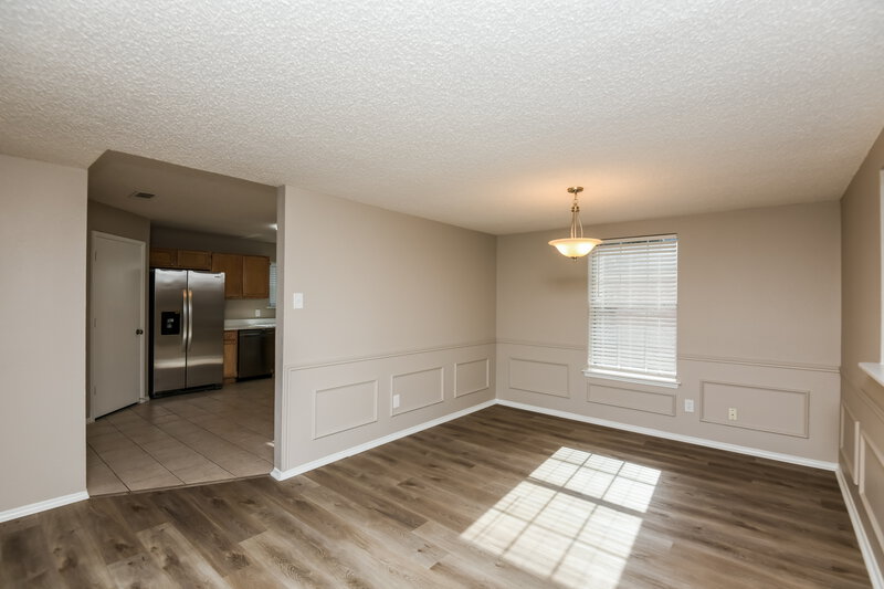 2,140/Mo, 7113 Royal Oak Dr Benbrook, TX 76126 Dining Room View