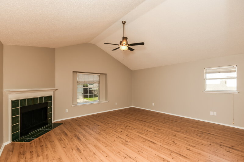 2,140/Mo, 7113 Royal Oak Dr Benbrook, TX 76126 Main Bedroom View