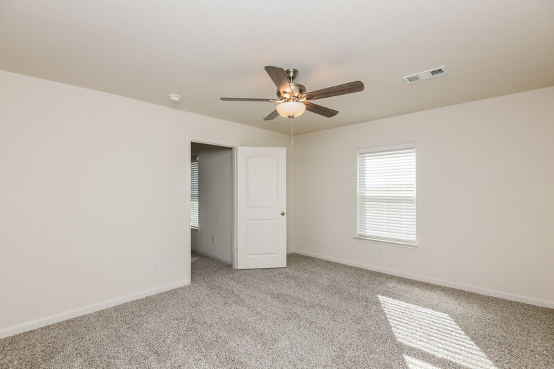 2,130/Mo, 1332 Redpine Dr Fort Worth, TX 76140 Main Bedroom View