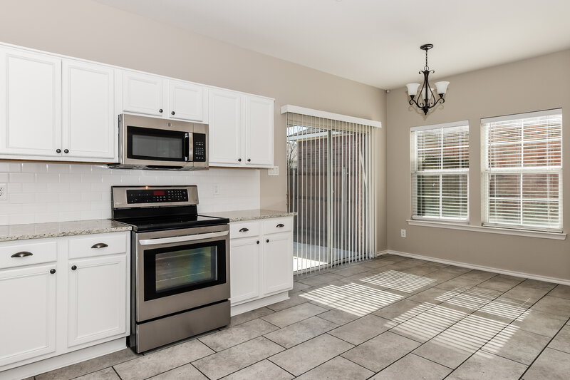2,215/Mo, 1819 Fairbanks Dr Princeton, TX 75407 Breakfast Nook View